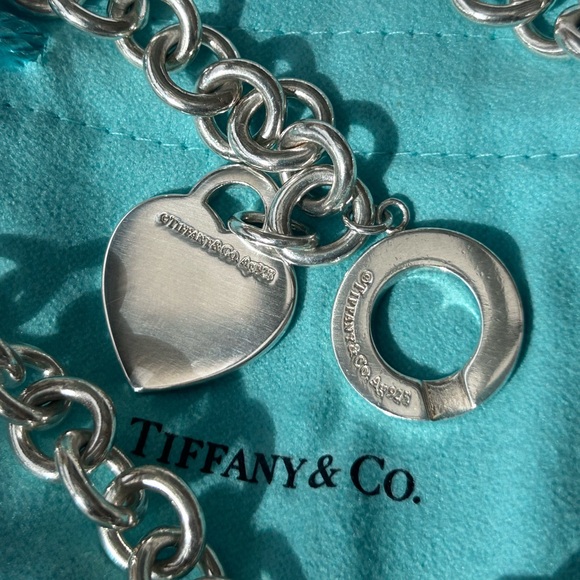 Tiffany & Co. Return to Tiffany® Heart Tag Toggle Necklace - Picture 5 of 6